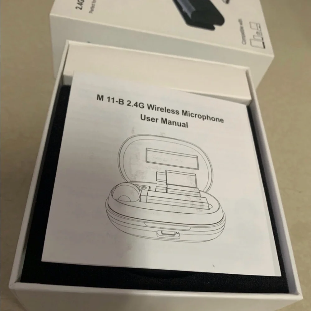 Wireless Lavalier Microphone Black (NEW Open Box) With Charging Case